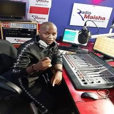 Radio Maisha logo